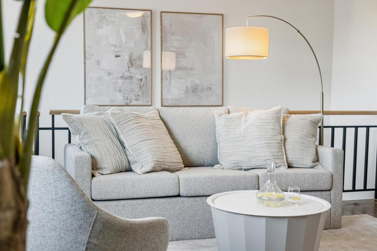Empire Living: Denzlingen Marktplatz Eksteriør bilde