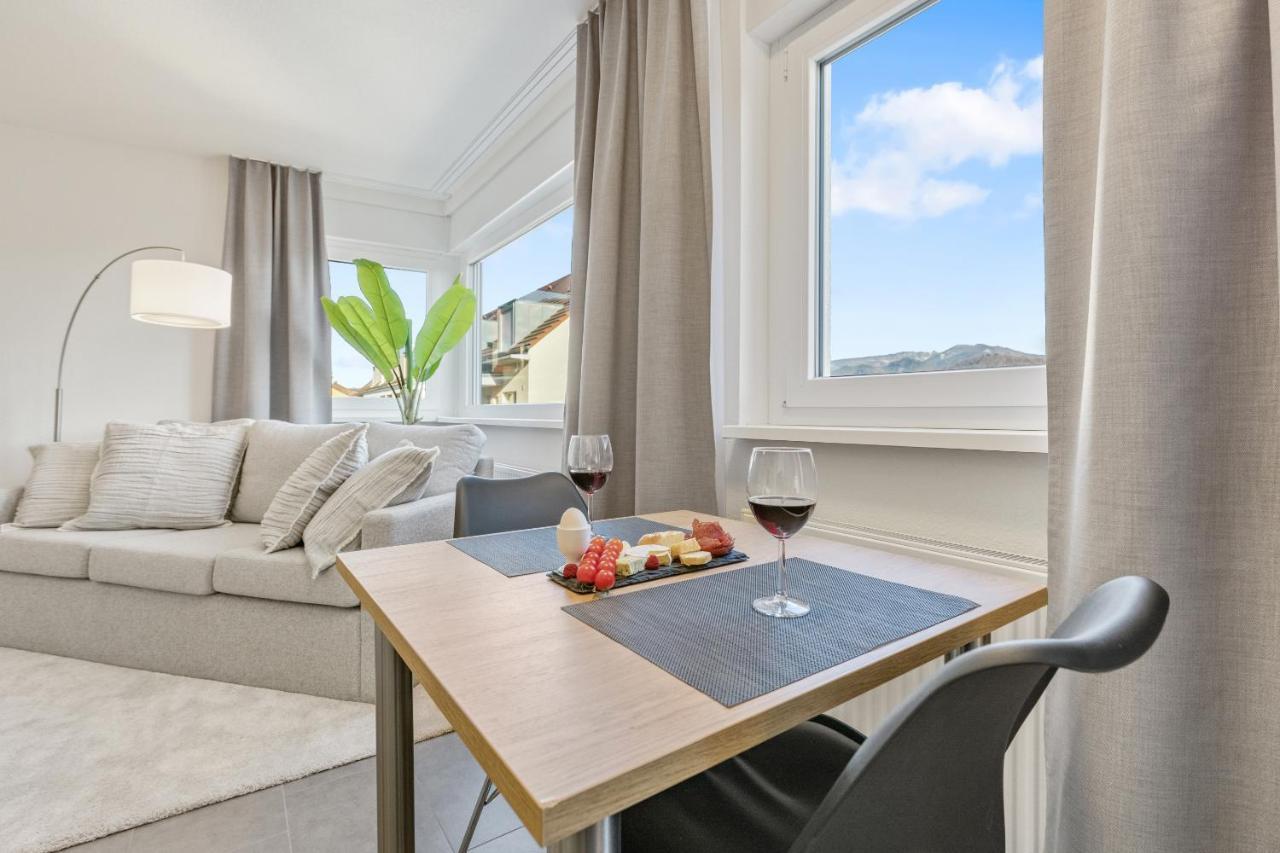 Empire Living: Denzlingen Marktplatz Eksteriør bilde
